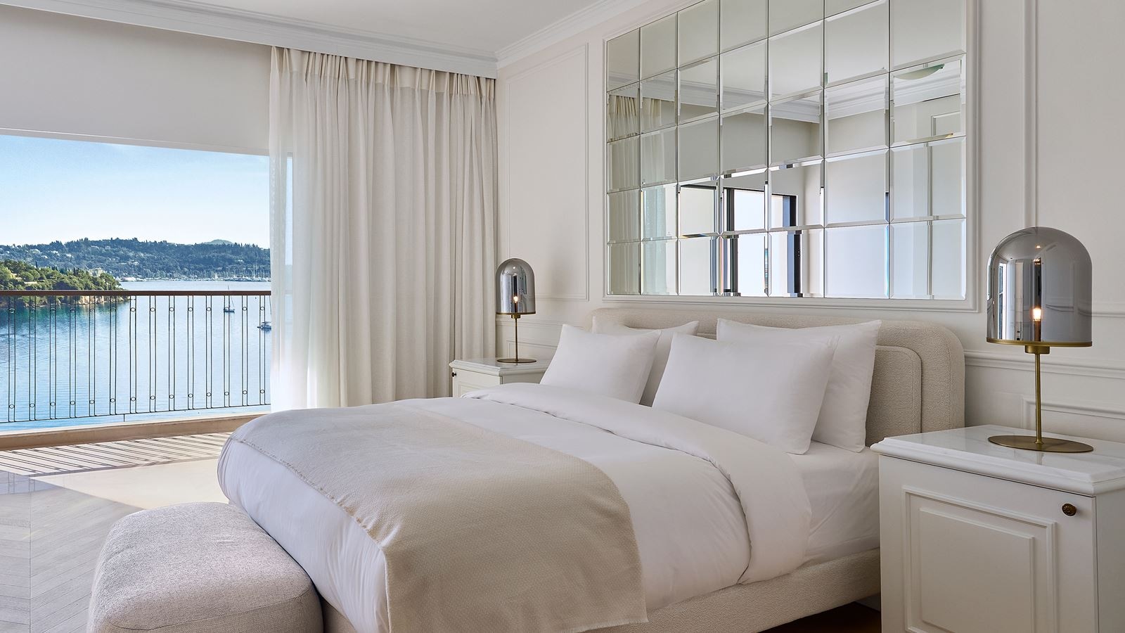 rooms-deluxe-suite-sea-view