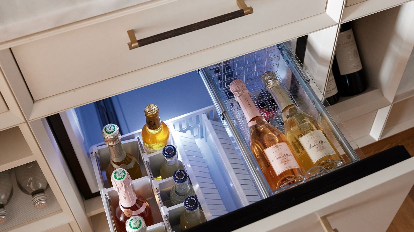 rooms-deluxe-family-suite-sea-view