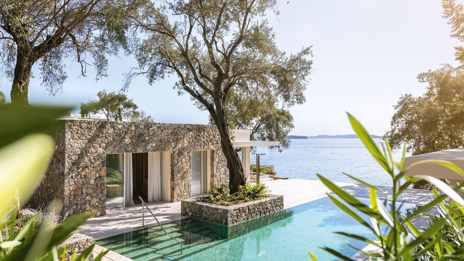 rooms-two-villa-residence-with-private-beach-4-bedroom