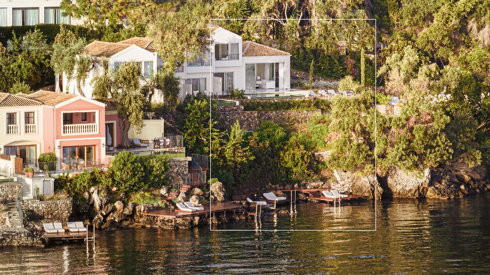 rooms-palazzo-di-lago-private-pool-on-the-rocs