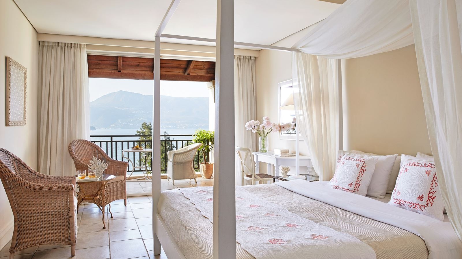 rooms-superior-bungalow-sea-view