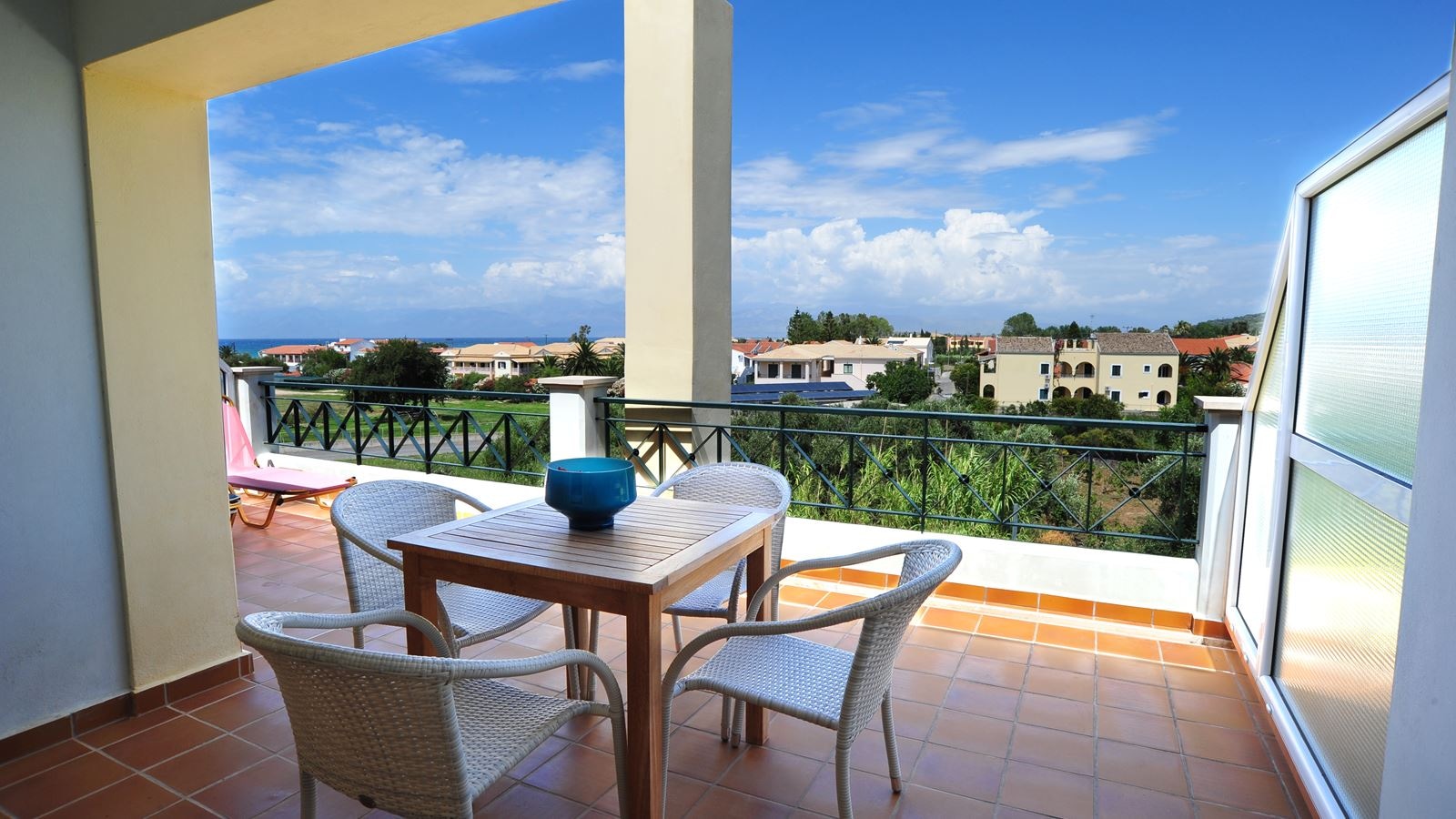 rooms-suite-classic-2-bathrooms