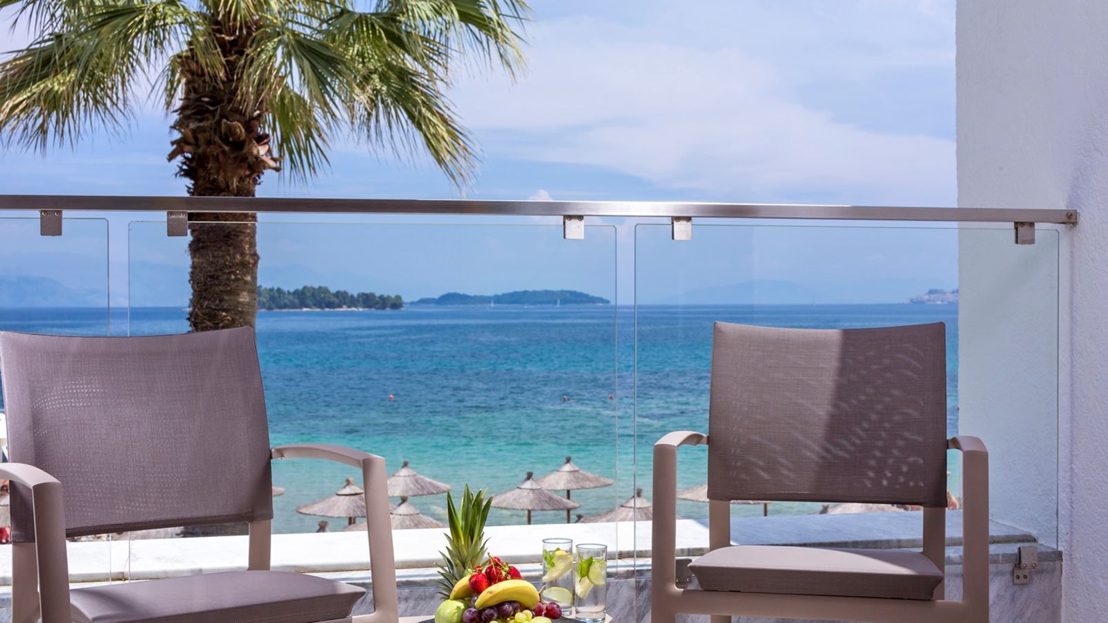 rooms-double-main-building-or-bungalow-sea-front