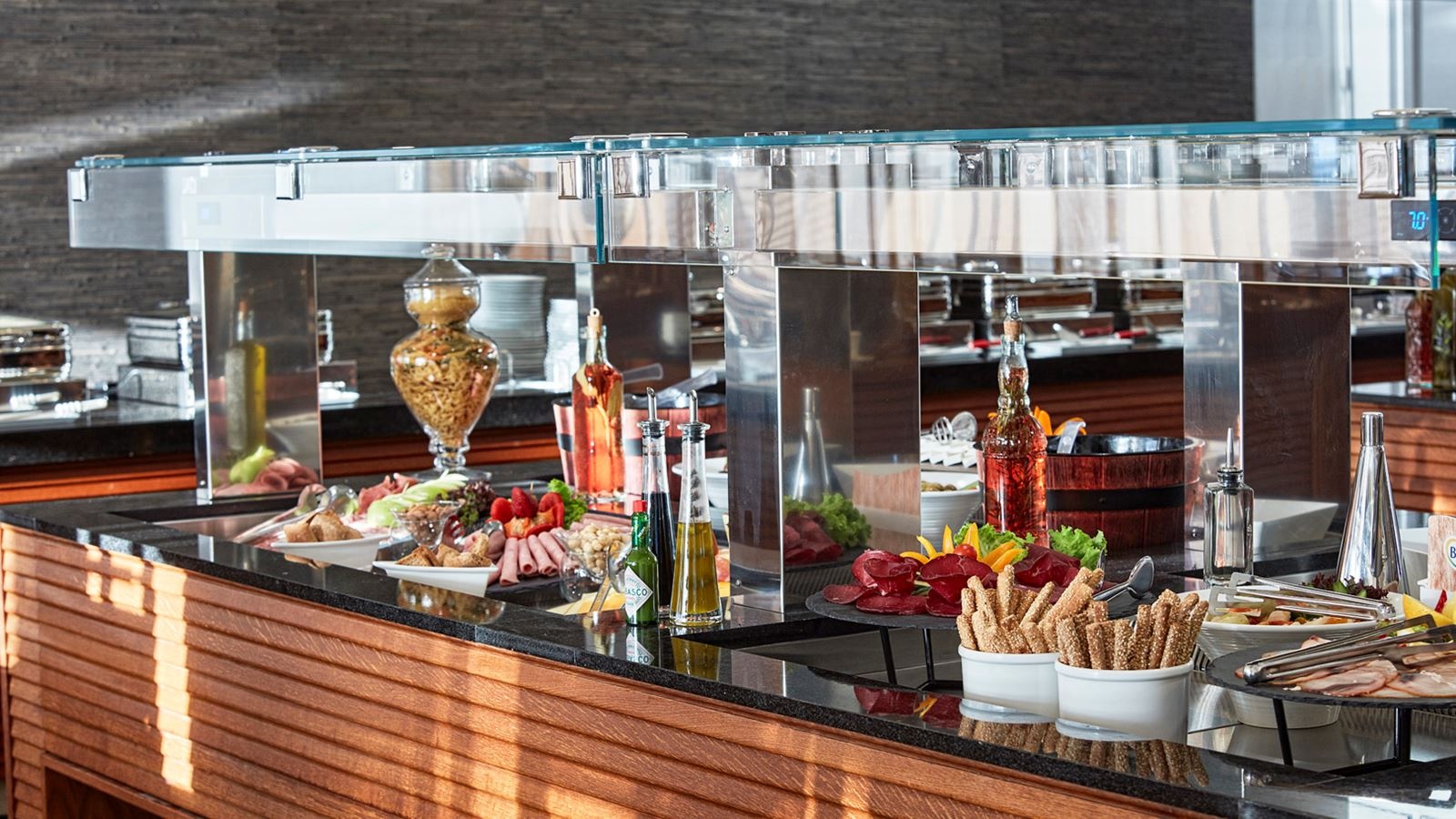 restaurants-horizon-mediterranean-buffet