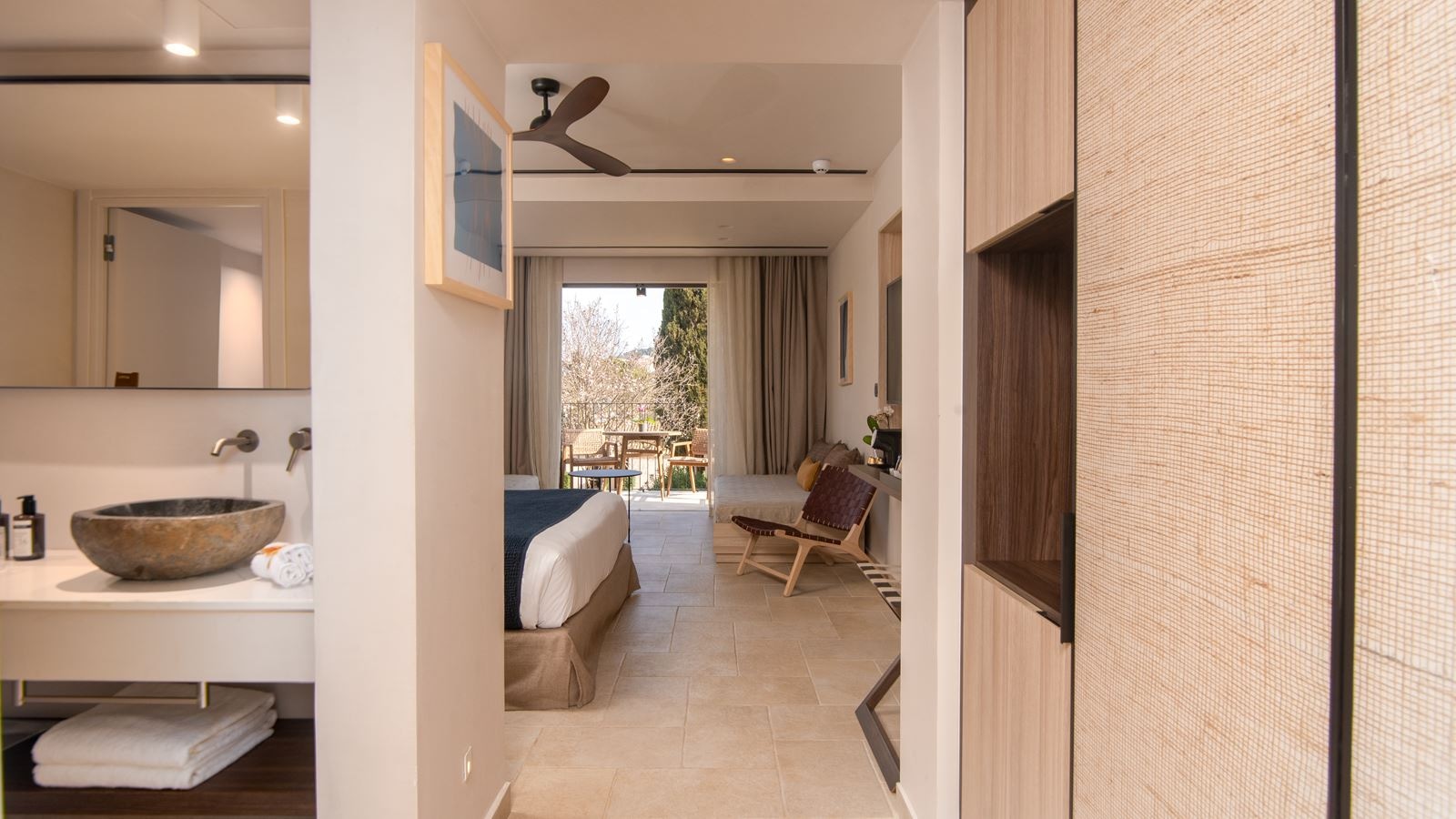 rooms-bungalow-beach-front