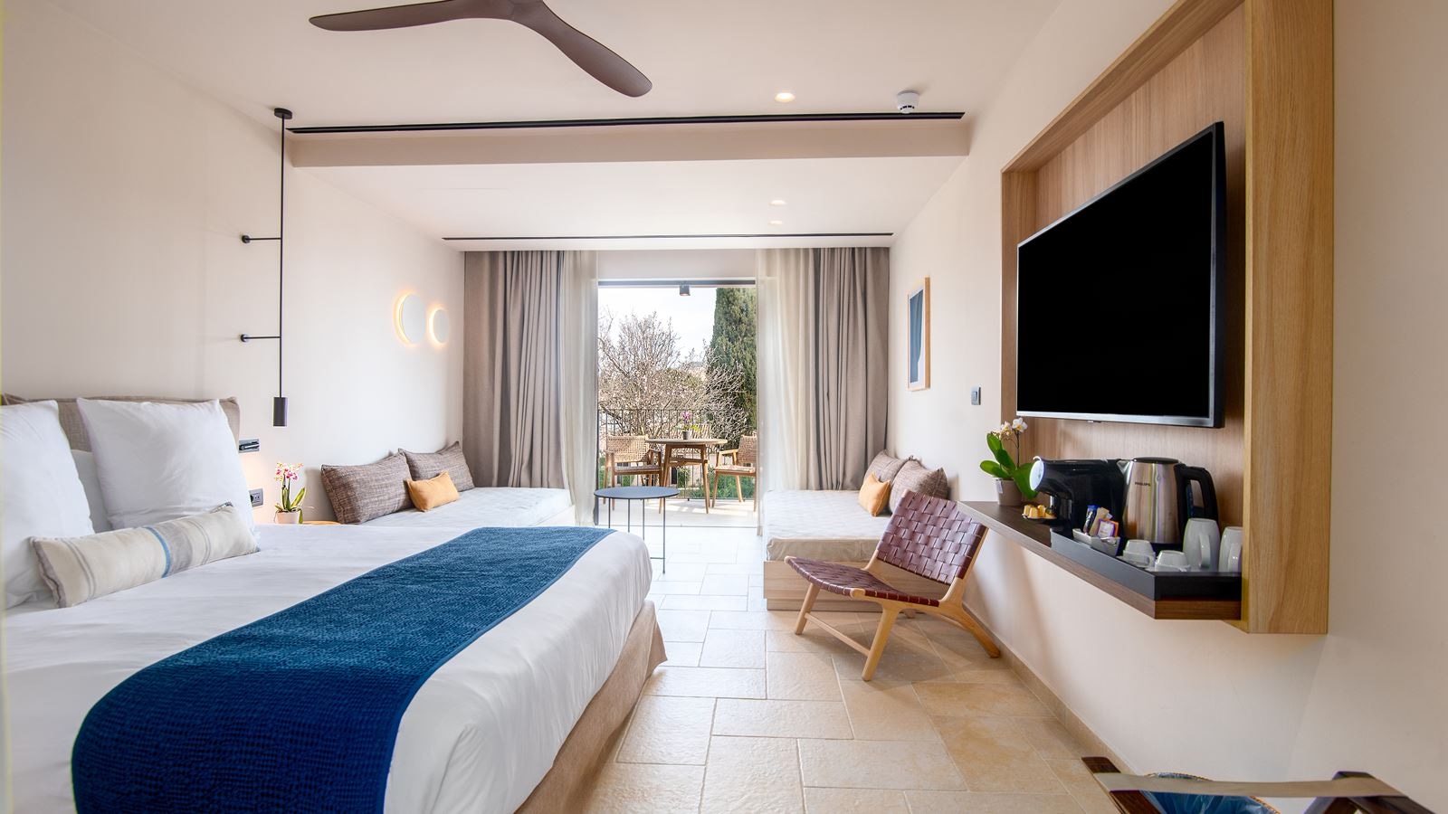 rooms-bungalow-beach-front