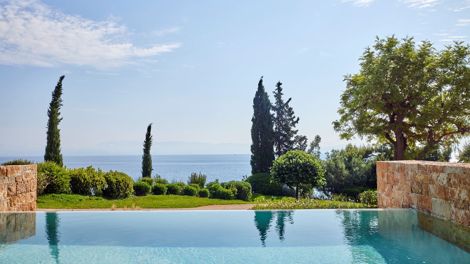 rooms-one-bedroom-bungalow-suite-private-pool-sea-view