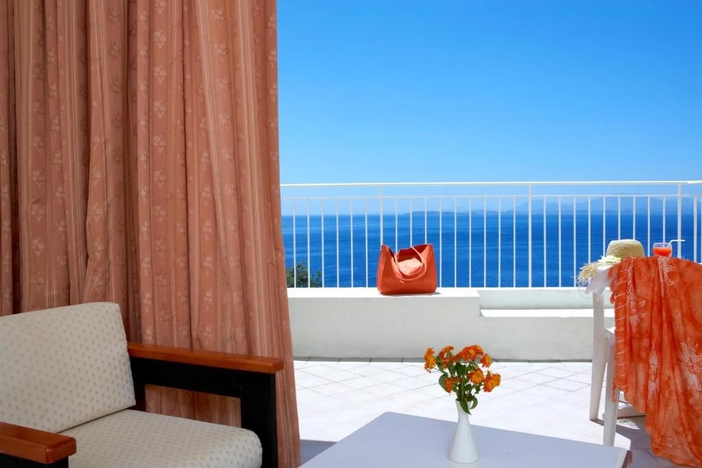 rooms-single-use-sea-view