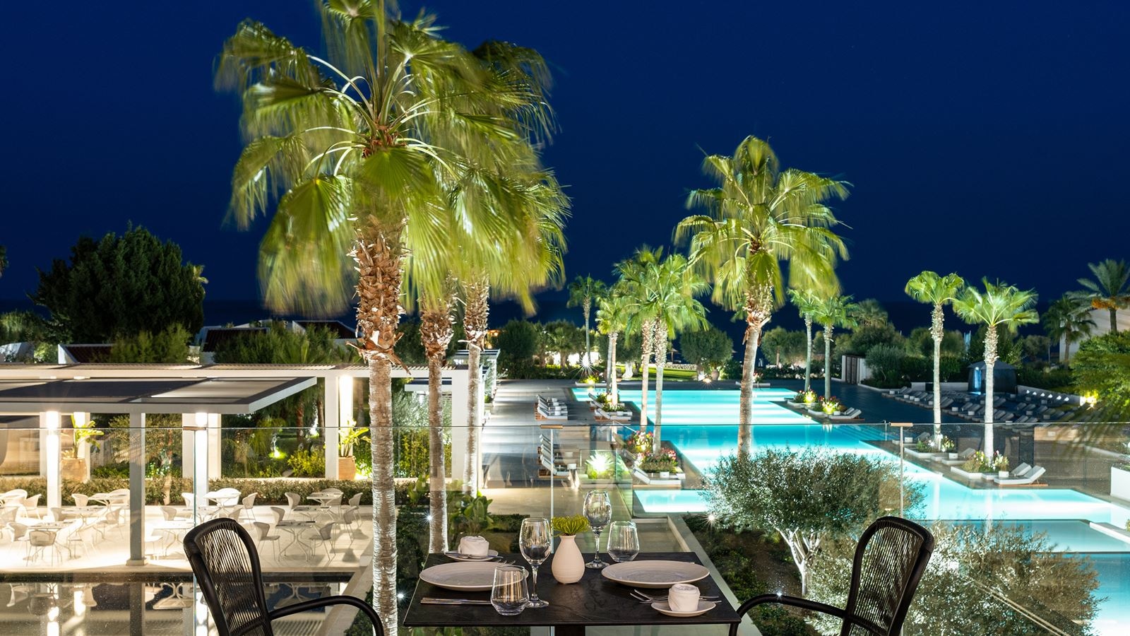 restaurants-dama-dama-main-restaurant