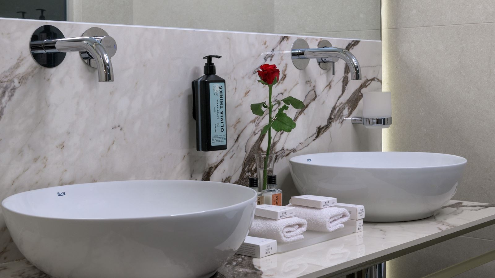 rooms-room-superior-sea-view