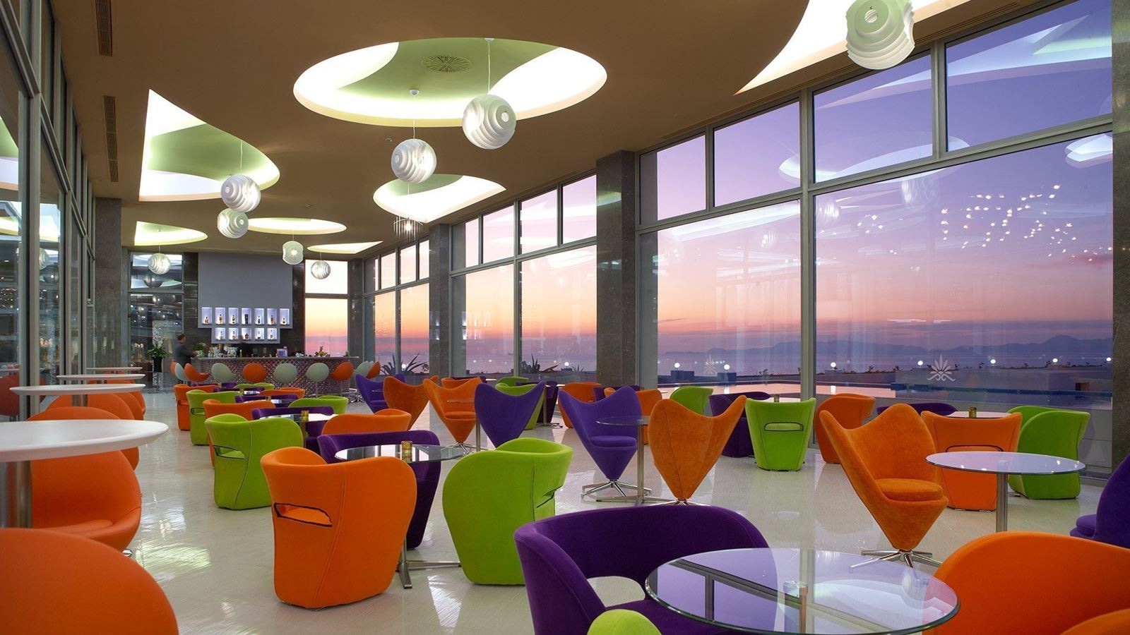 bars-chromata-lobby-bar