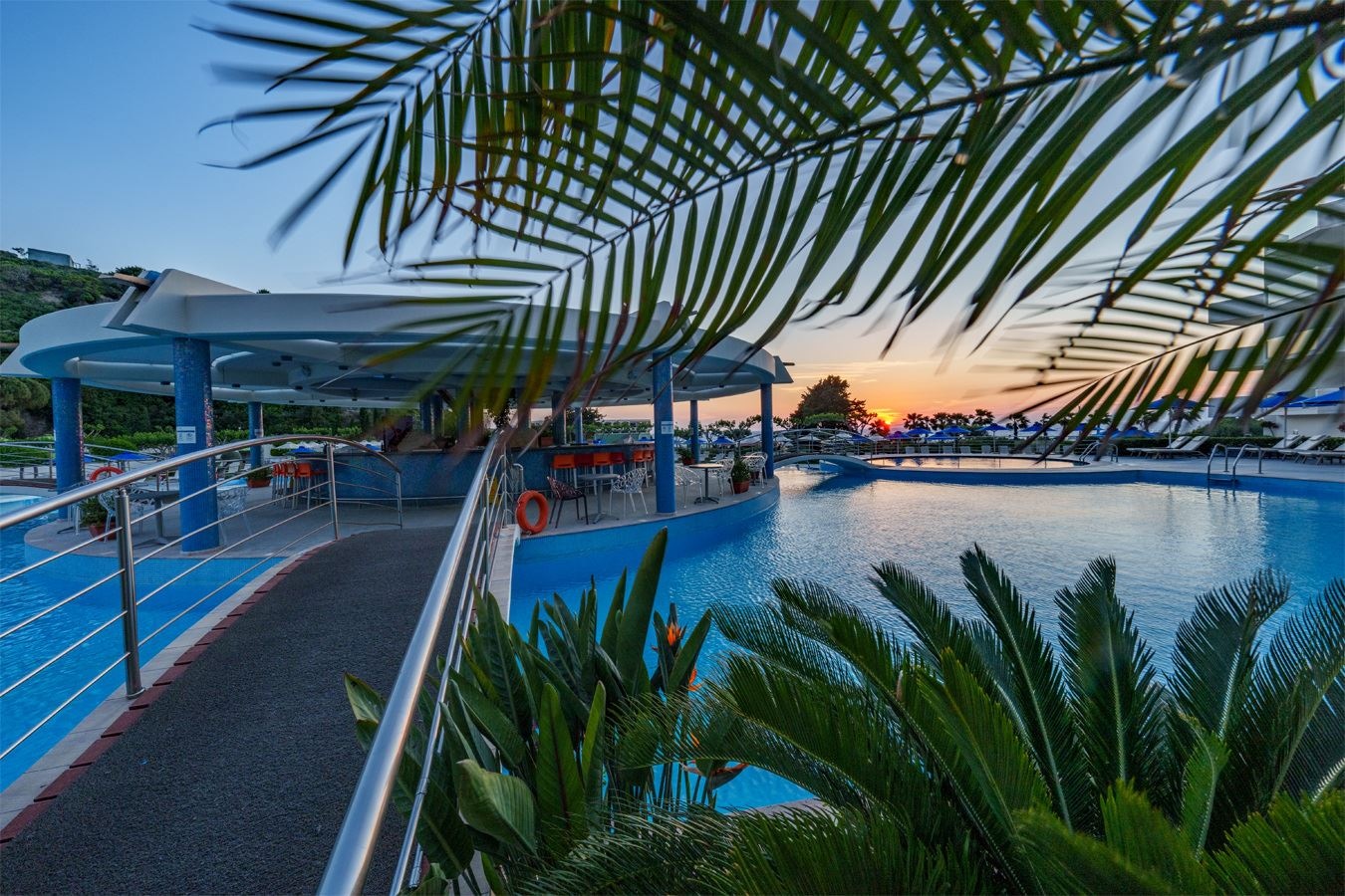 bars-rotonda-pool-bar