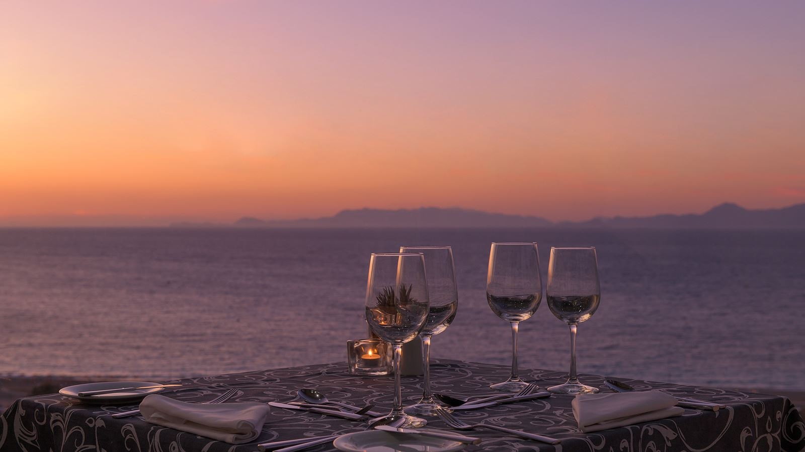 restaurants-porfyra-mediterranean-gourmet-restaurant