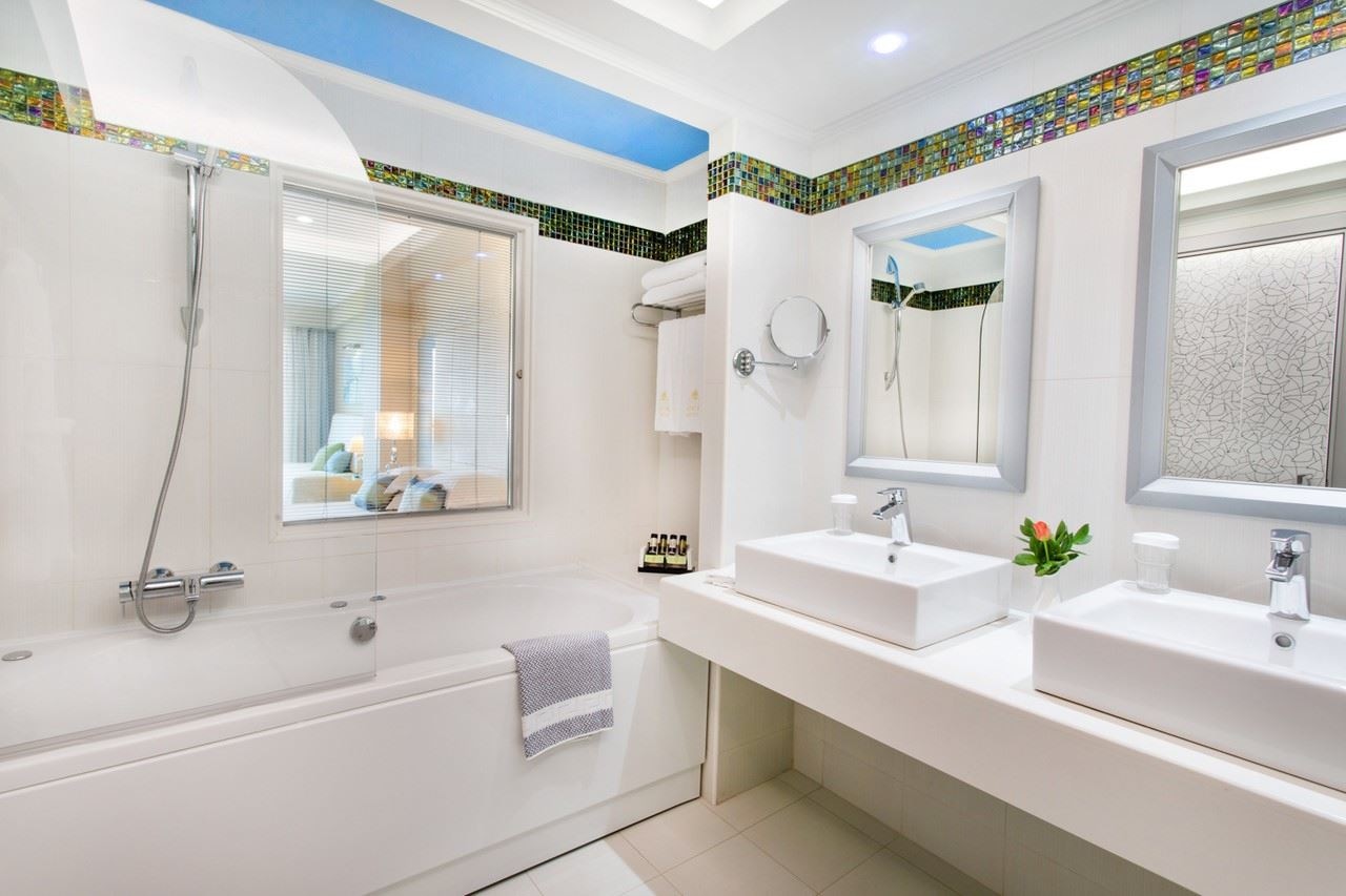 rooms-executive-suite-sea-view--signature-collection