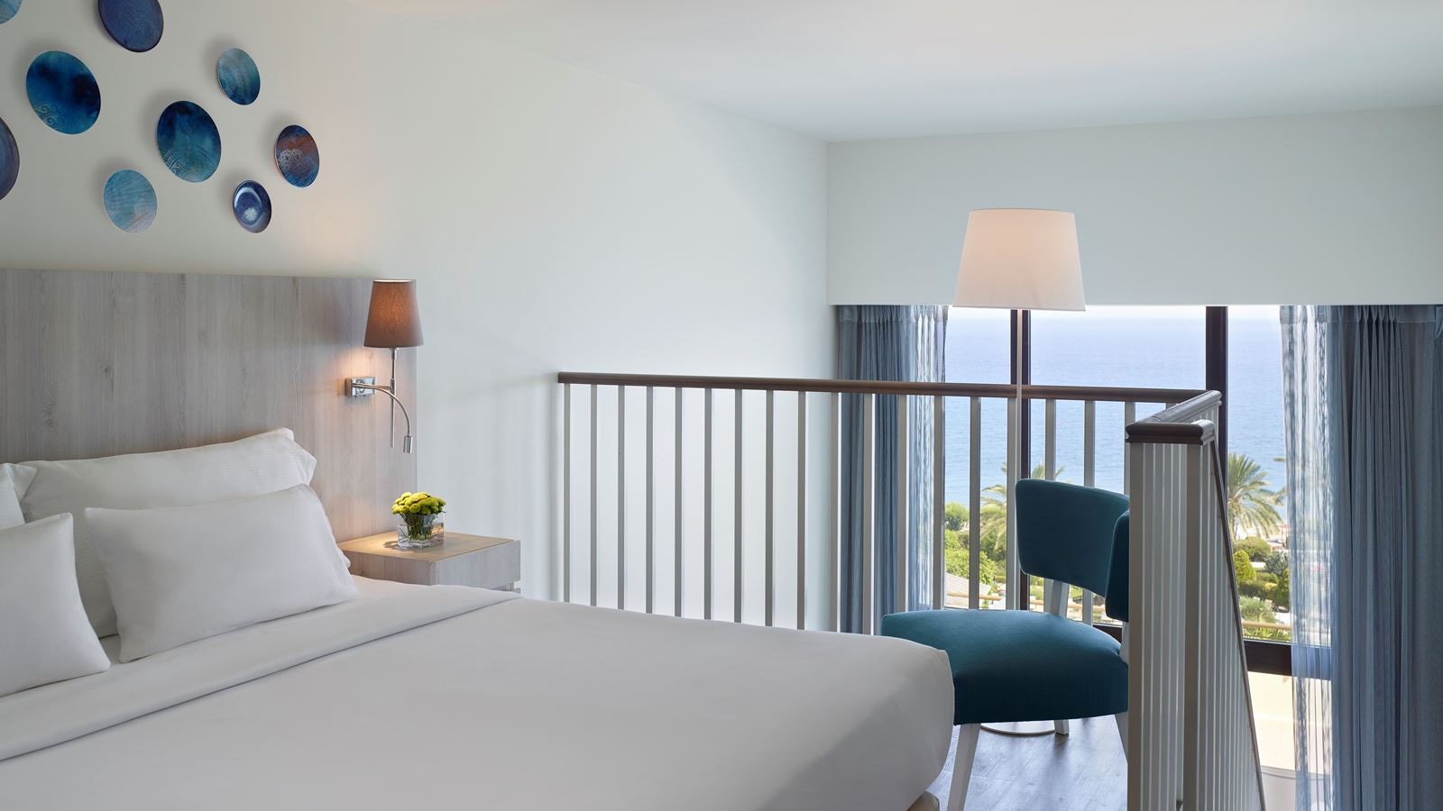 rooms-suite-duplex-sea-view-balcony