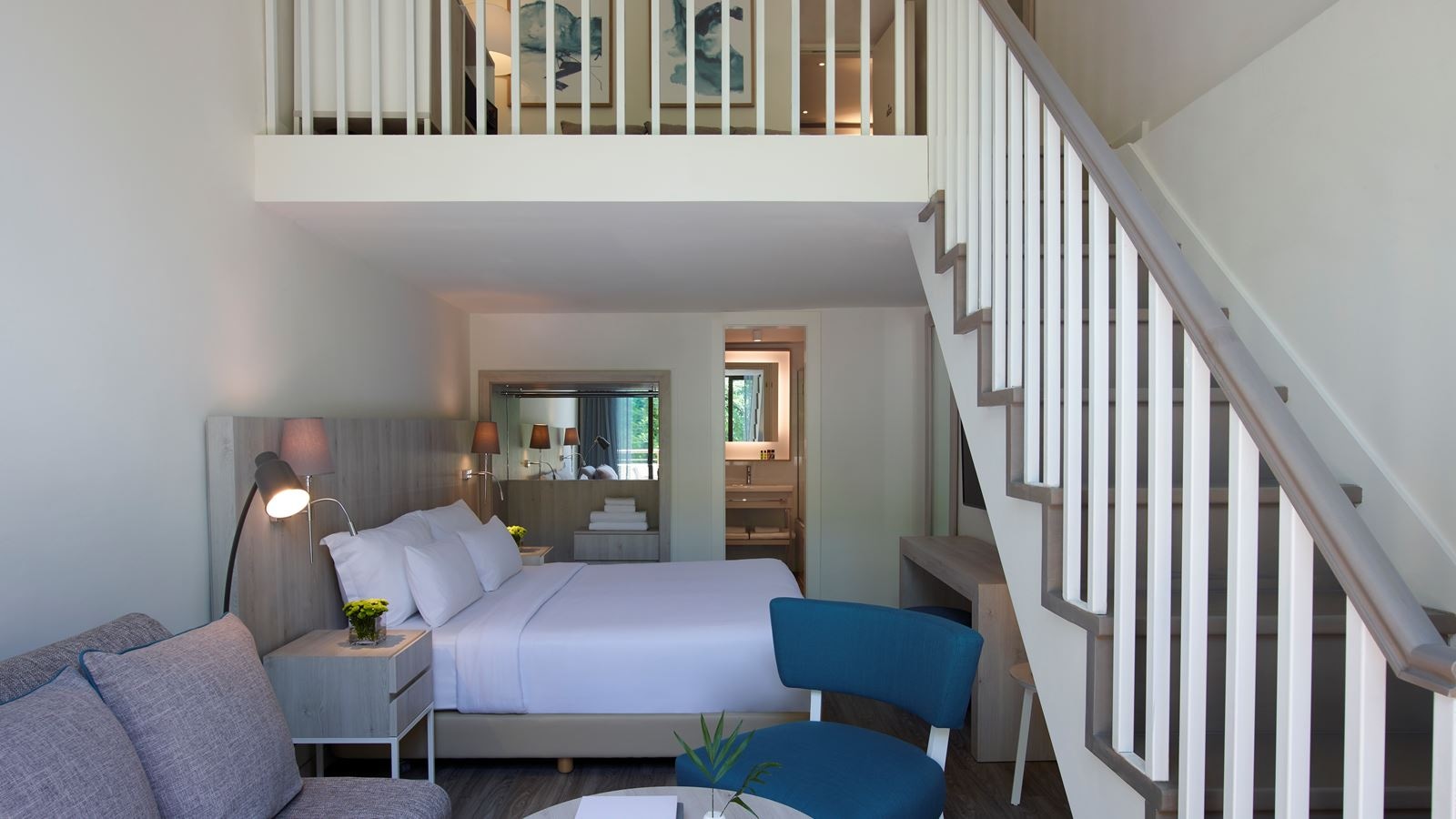 rooms-suite-duplex-sea-view-balcony