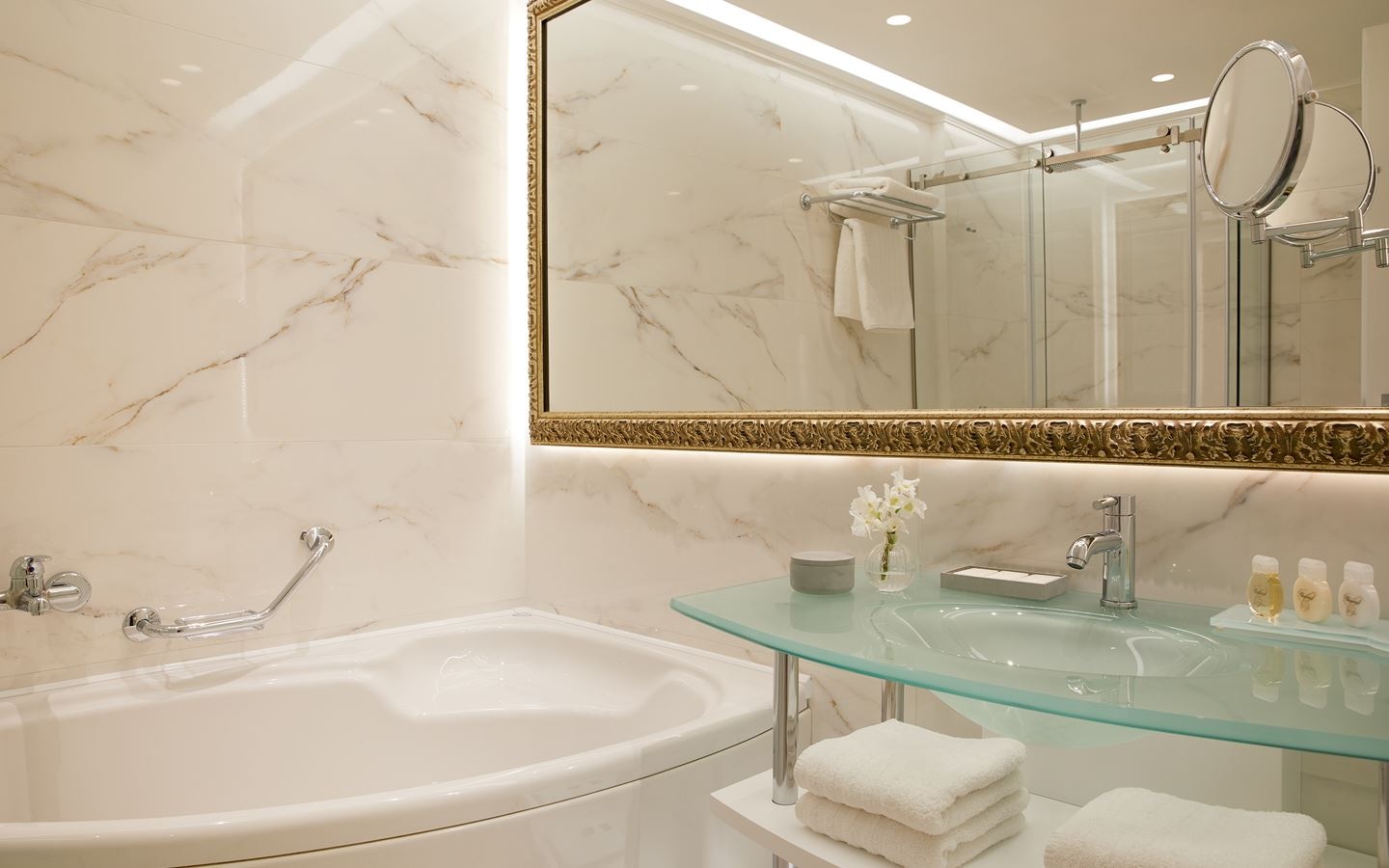 rooms-junior-suite-pv-or-sv