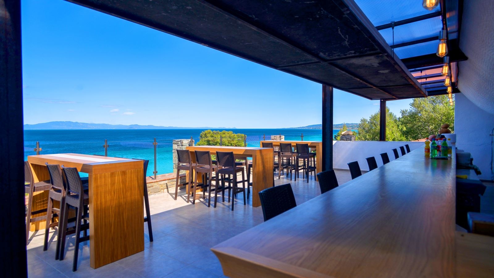 bars-main-bar-kassandra