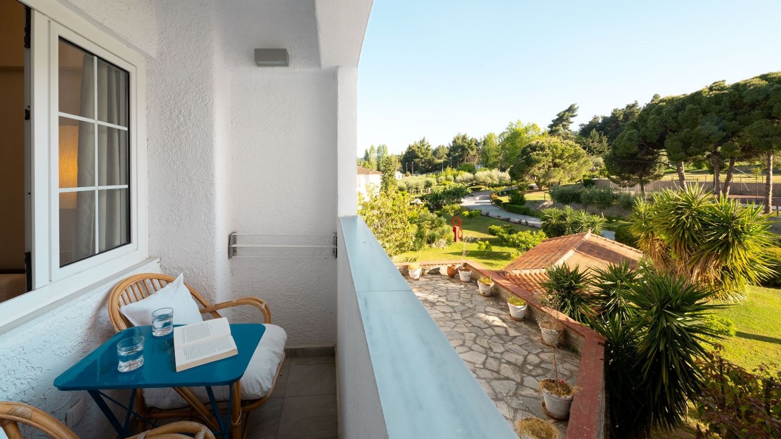 rooms-junior-suite-garden-view