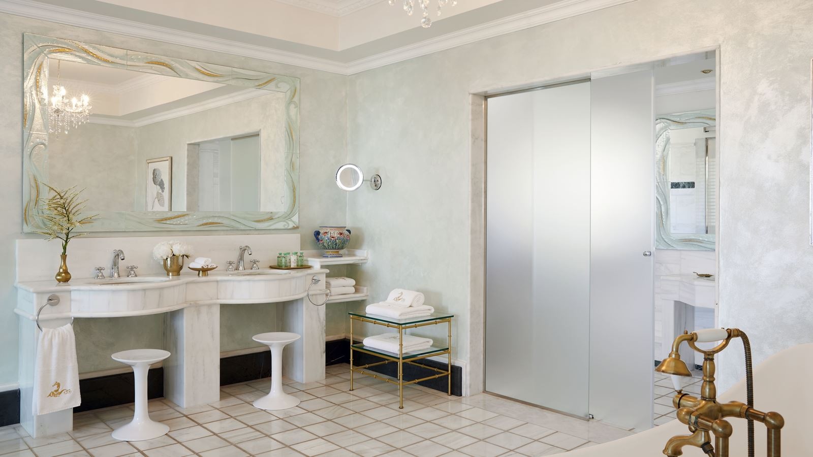 rooms-executive-2-bedroom-suite-sea-view