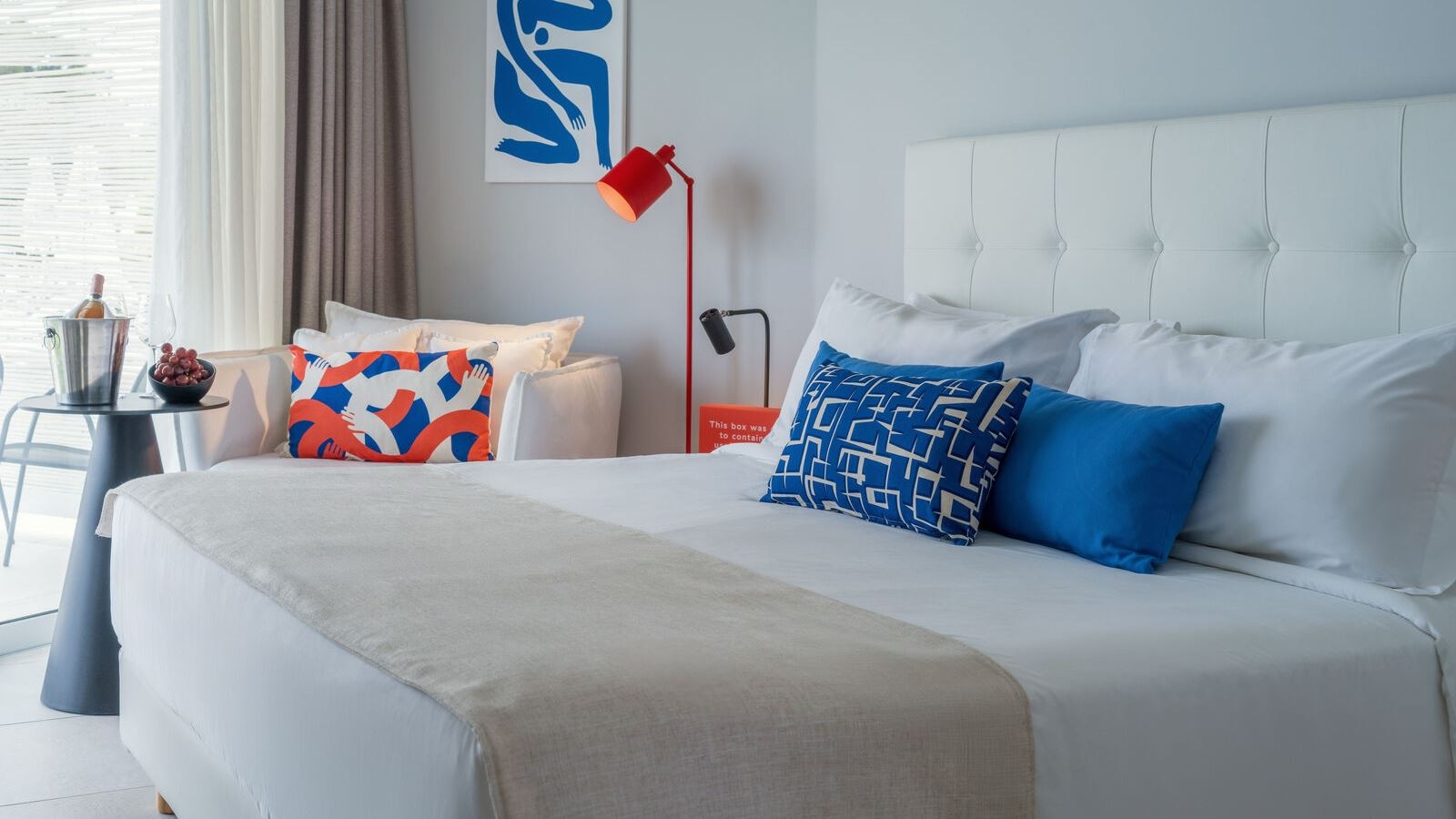 rooms-cabana-side-pool-view