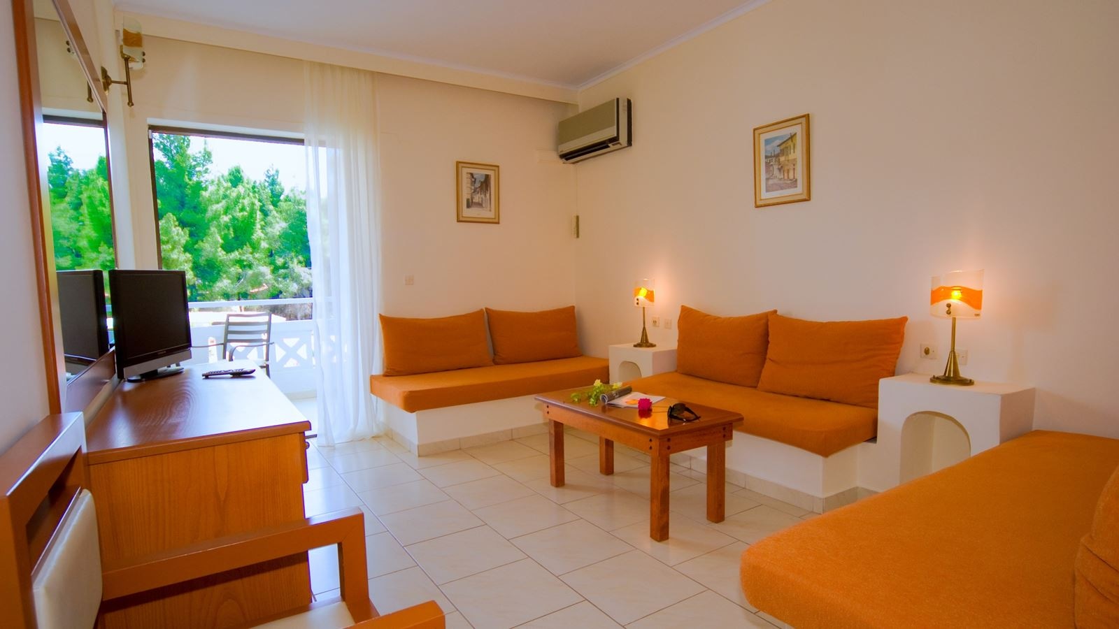 rooms-suite-family--2-rooms