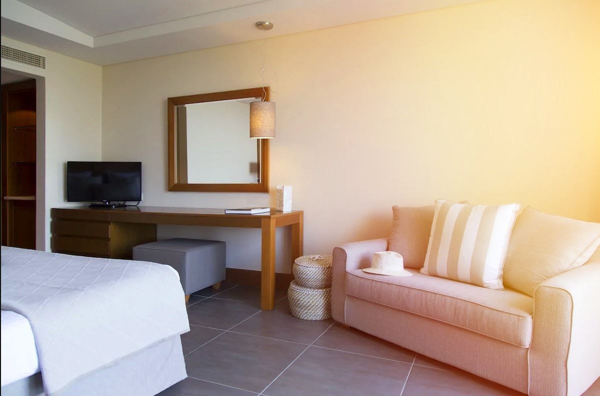 rooms-suite-golf-view