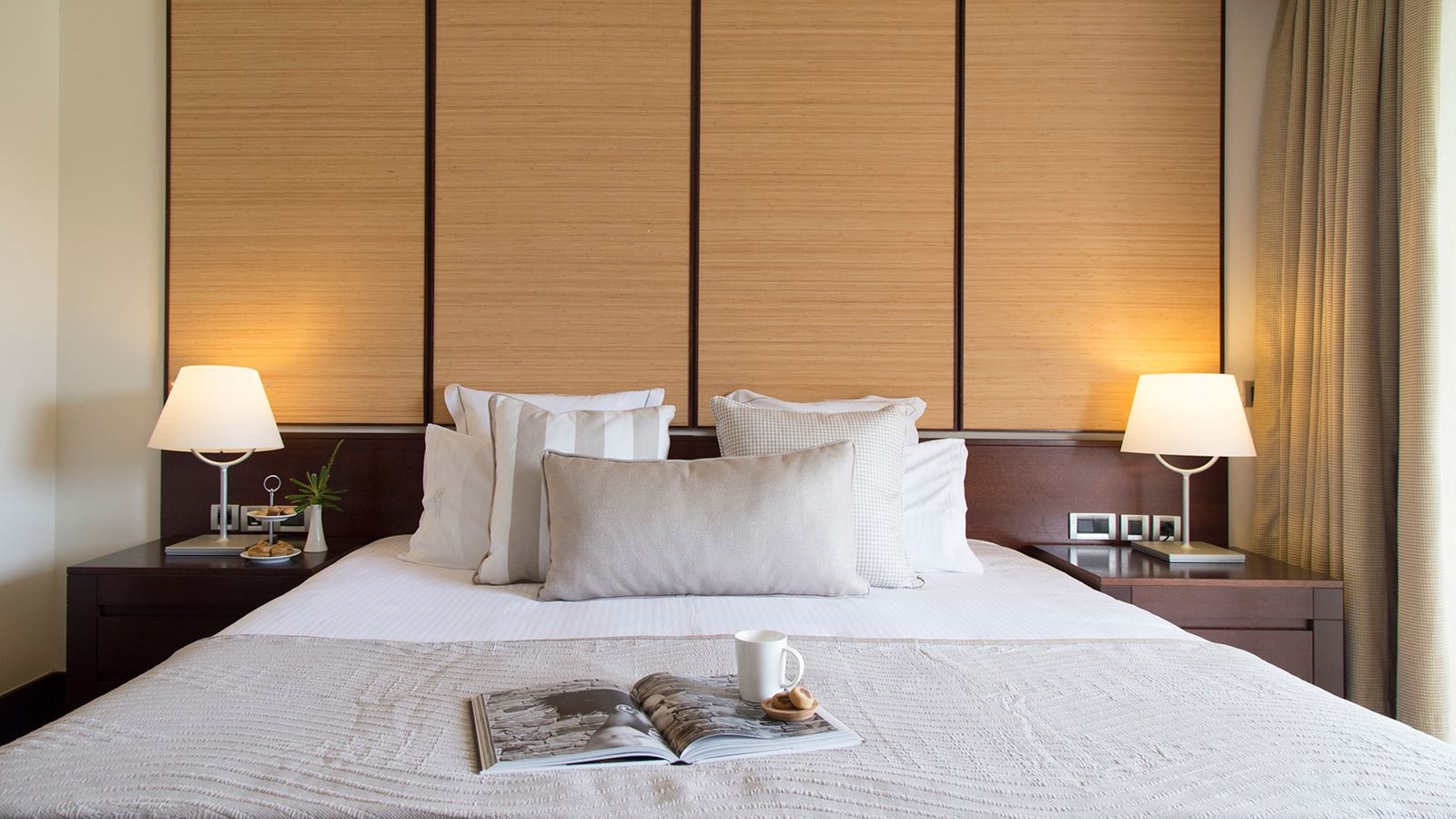 rooms-superior-family-1-bedroom-suite-golf-view