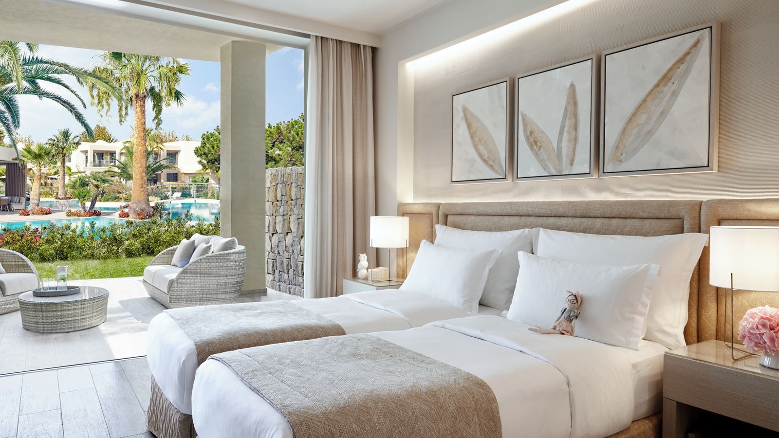 rooms-two-bedroom-family-suite-private-garden-pool-view