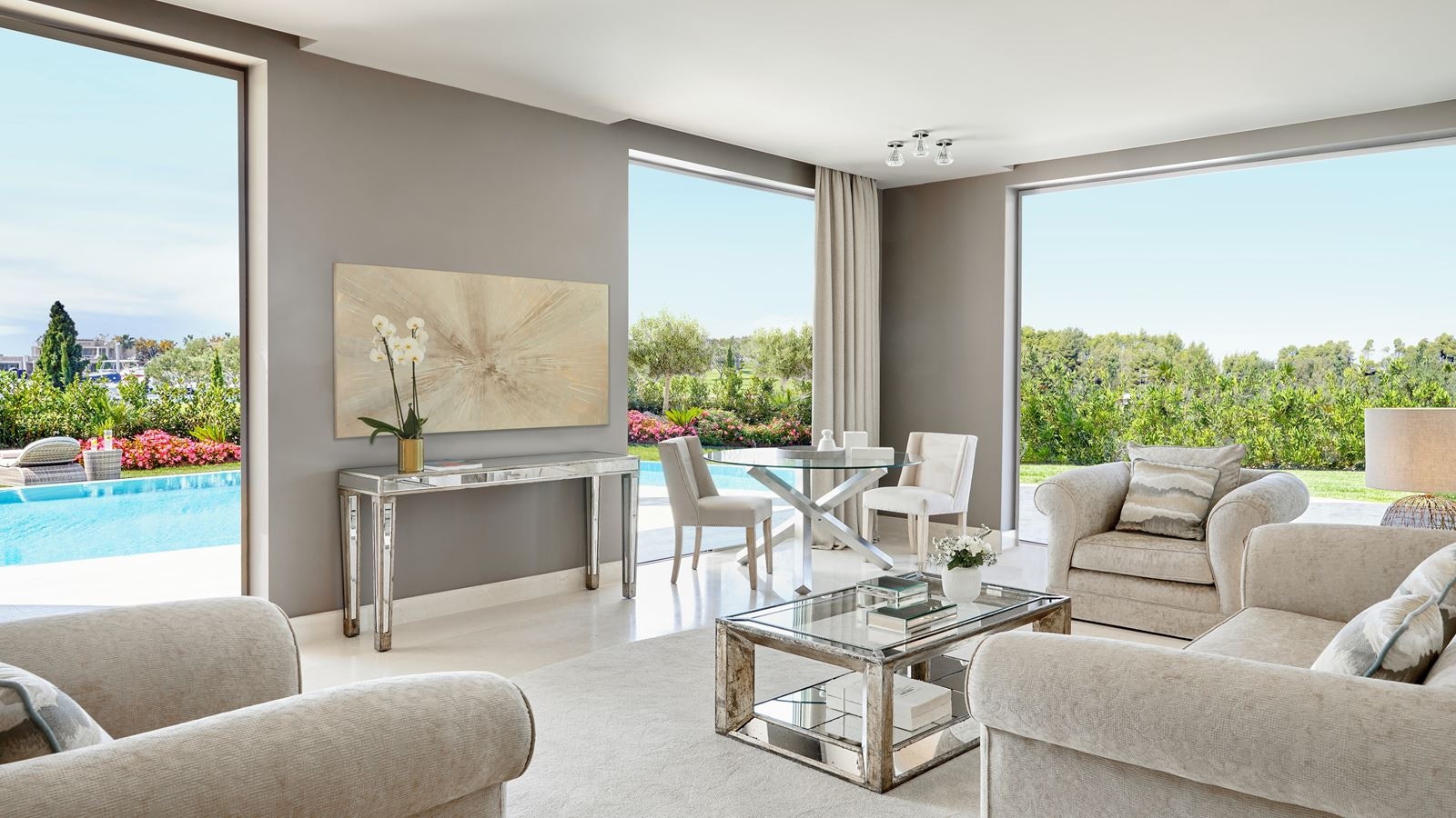 rooms-three-bedroom-family-suite-with-private-pool-garden-view