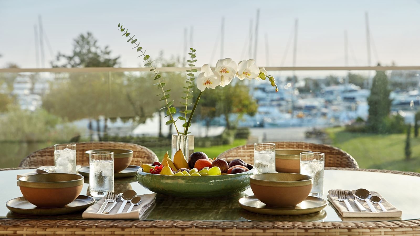 rooms-one-bedroom-suite-grand-balcony-garden-view