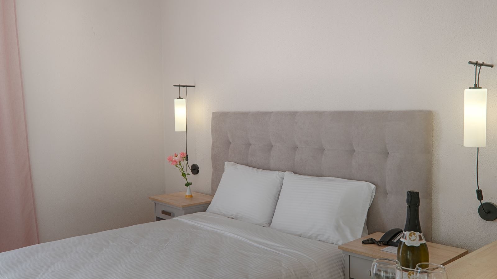 rooms-room-standard-single-balcony-or-terrace