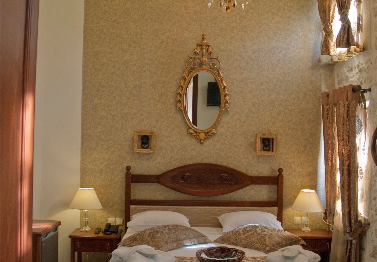 rooms-junior-suite-with-balcony