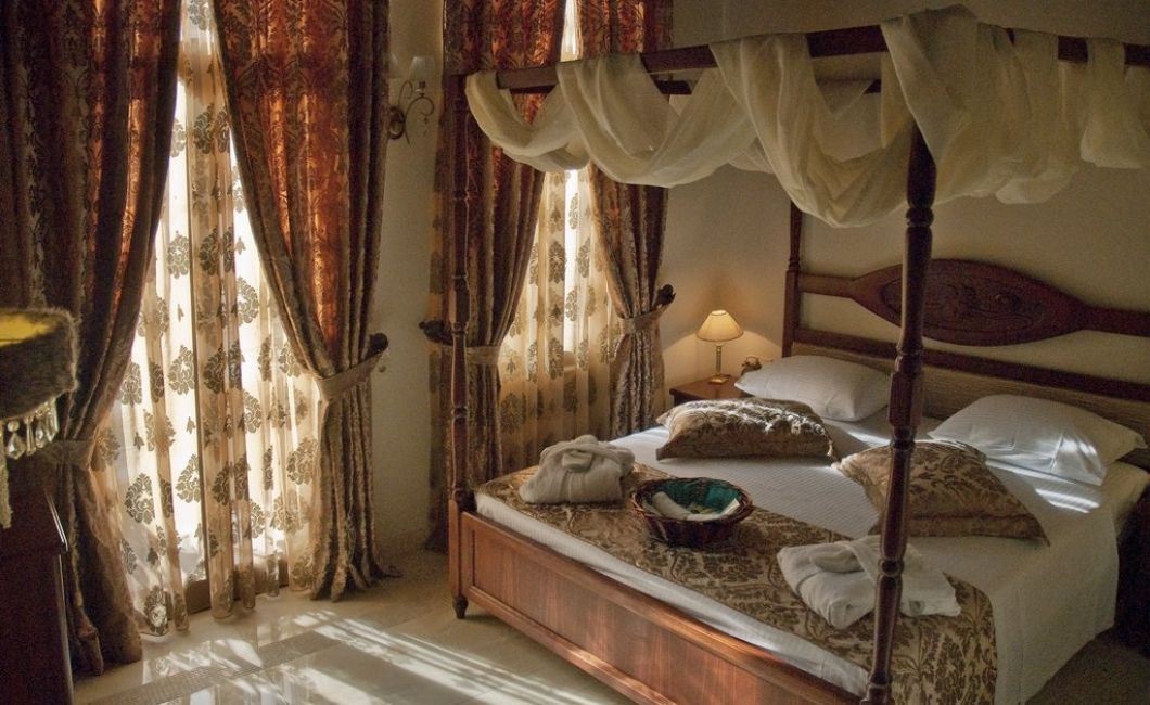 rooms-executive-suite