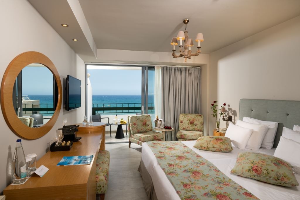 rooms-double-room-superior-sea-view