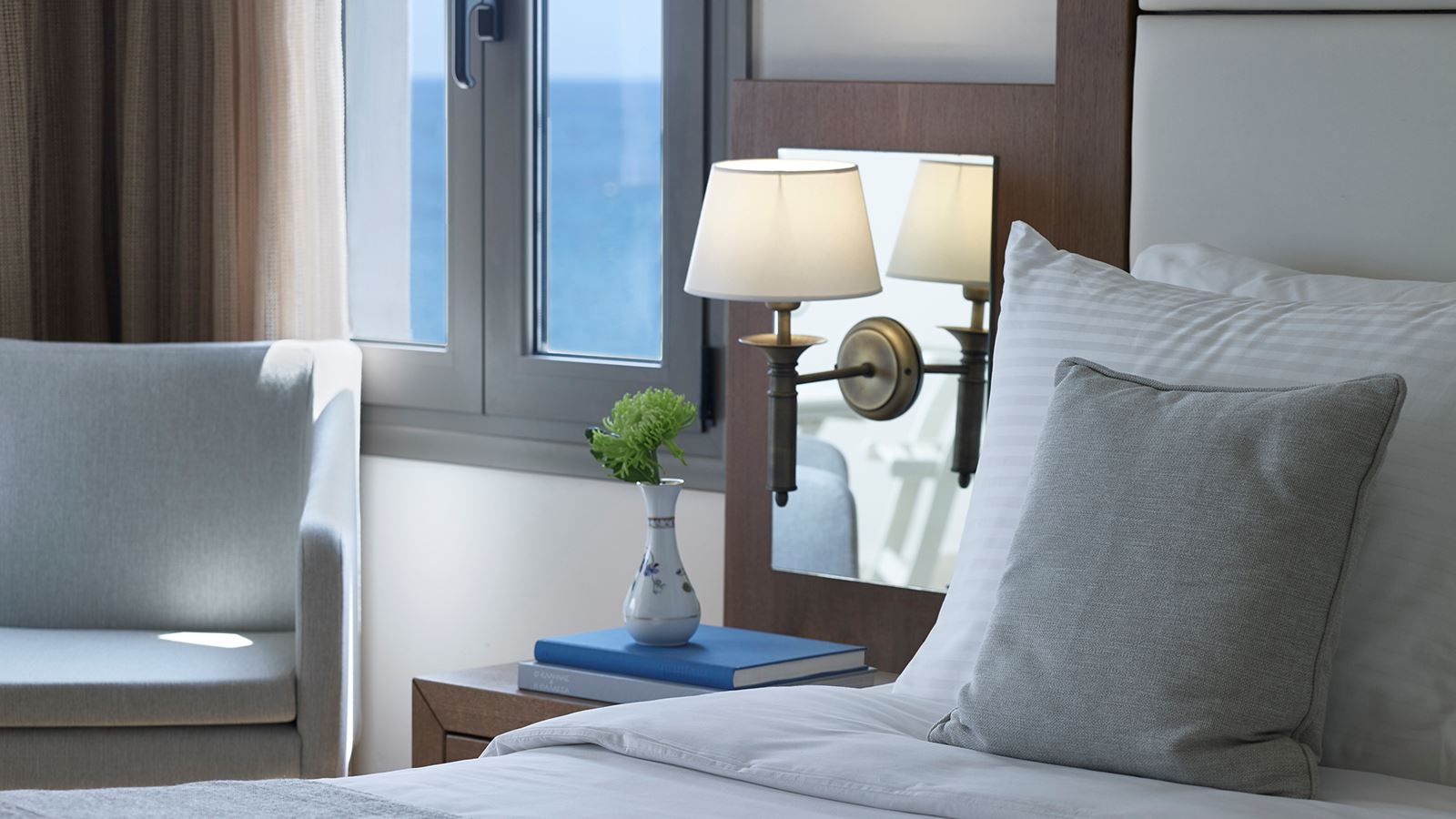 rooms-suite-sea-view-single-use