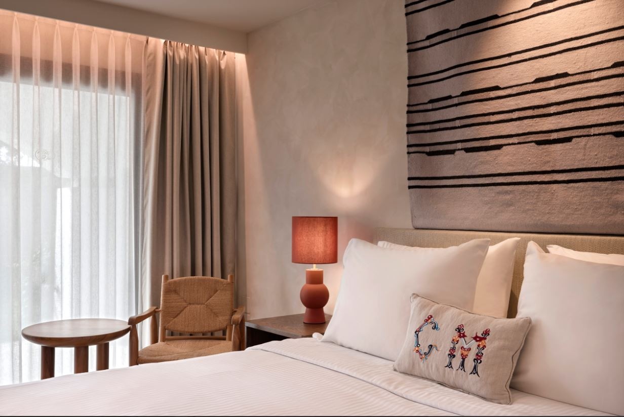 rooms-exclusive-adult-garden-or-mountain-view-room