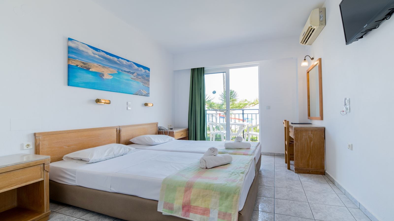 rooms-room-double-balcony-or-terrace