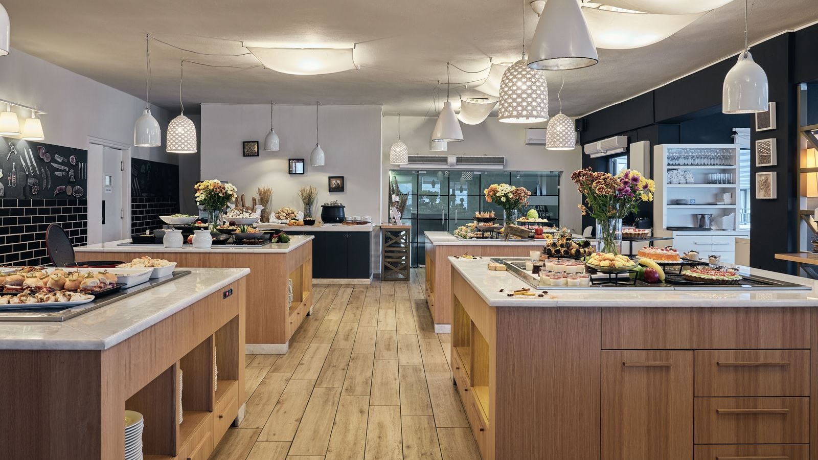 restaurants-island-main-restaurant