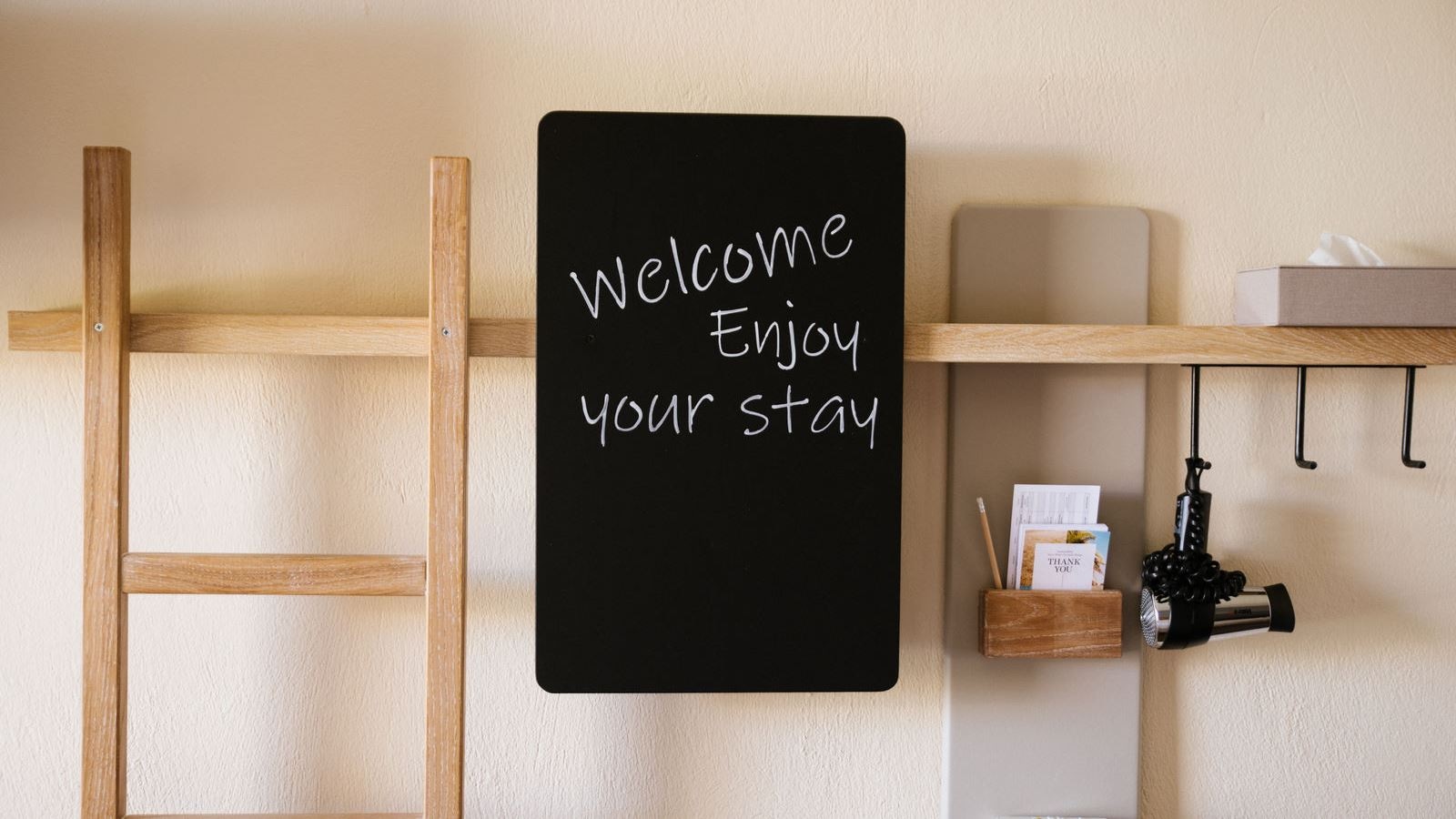 rooms-junior-suite-private-pool-sea-view