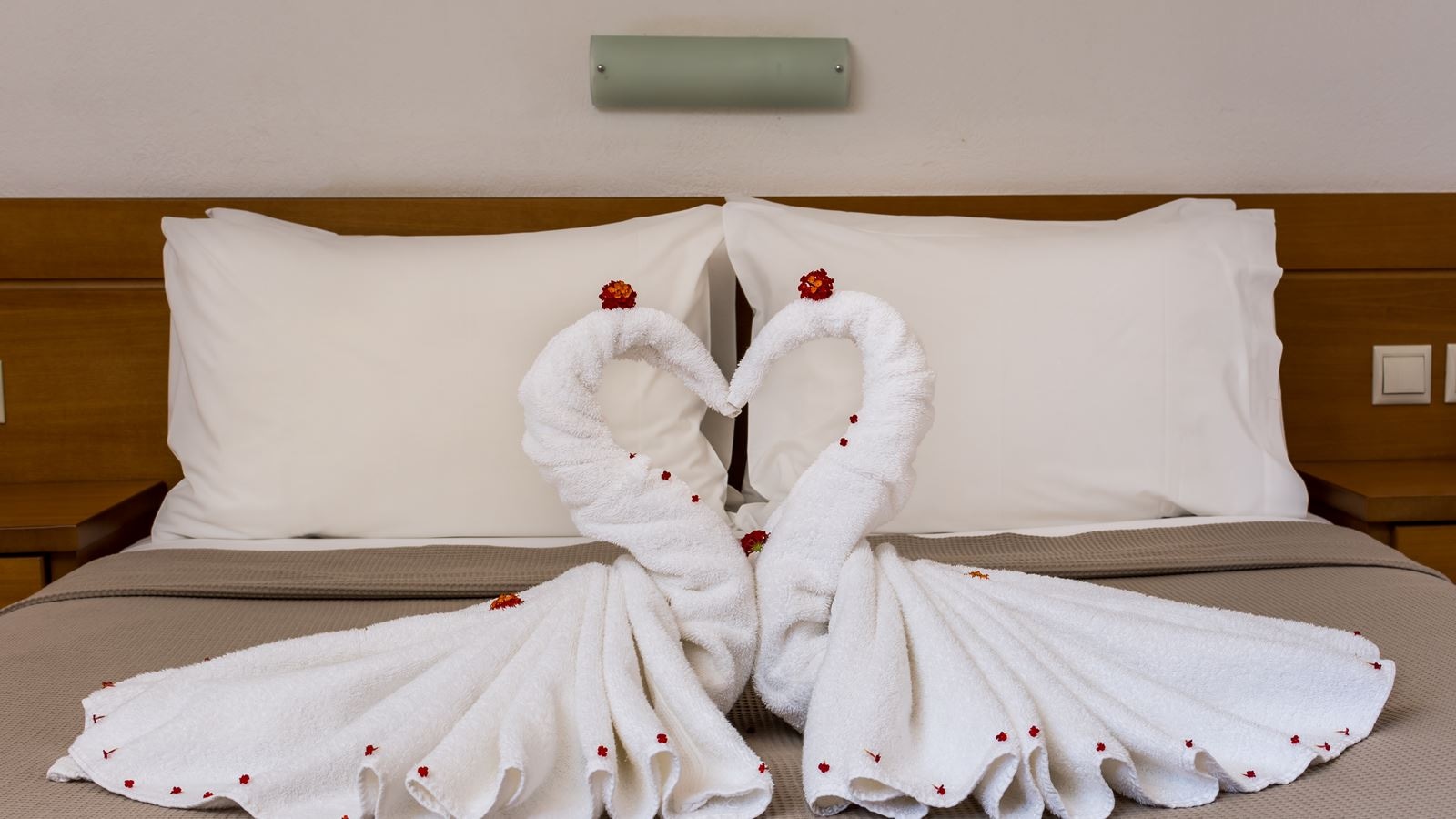 rooms-maisonette-with-garden-or-land-view