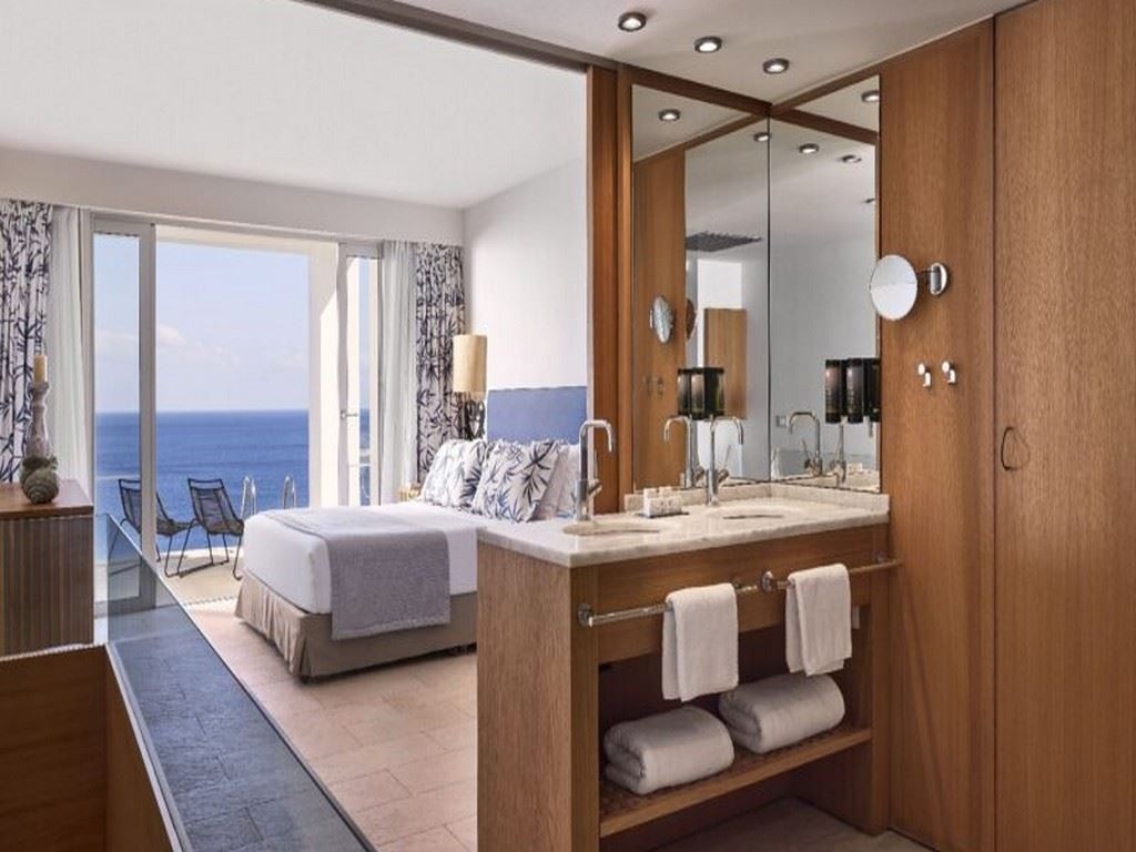 rooms-bungalow-sea-view-privet-pool