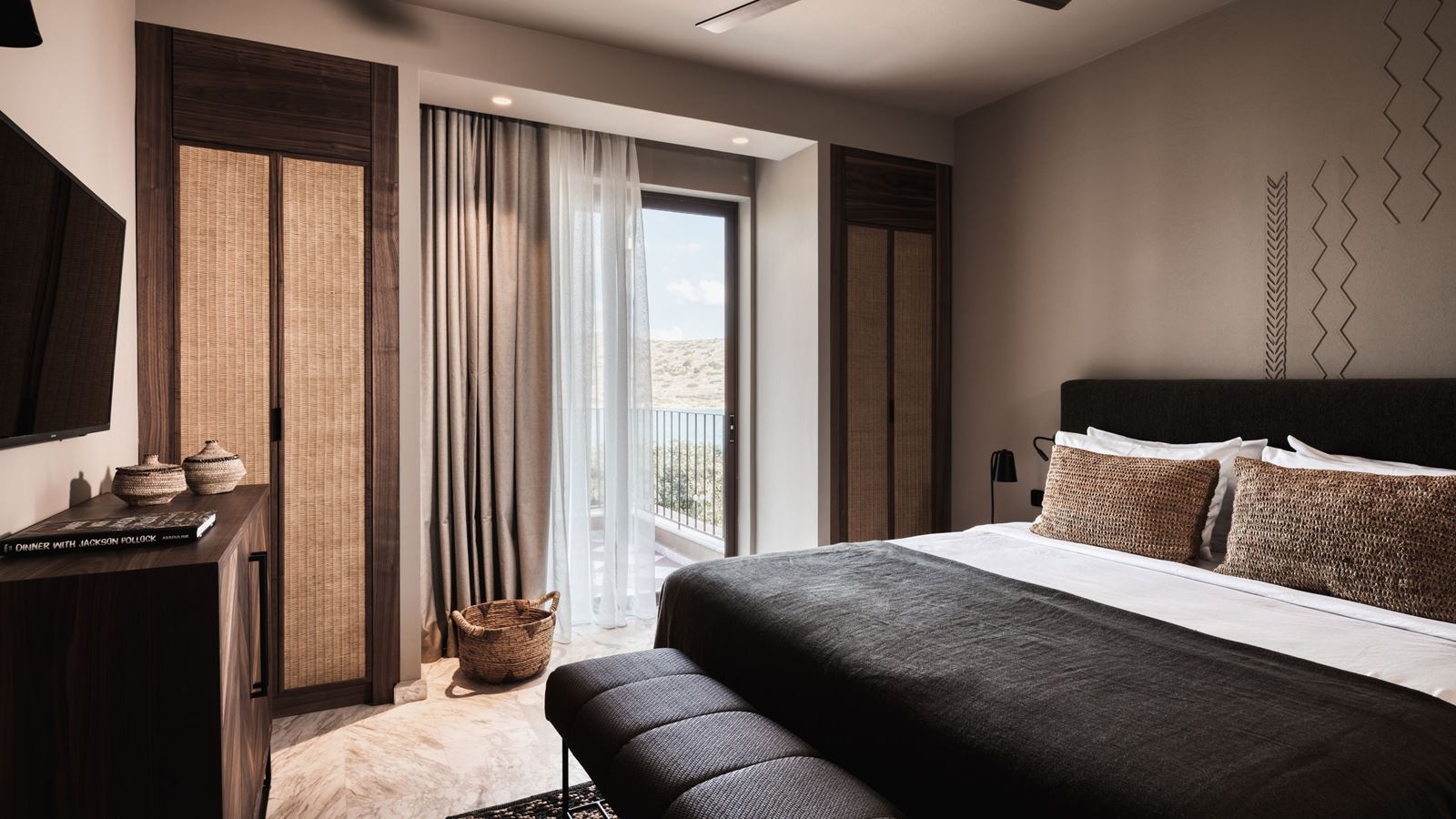 rooms-premium-1-bdr-suite-sv-with-out-jacuzzi