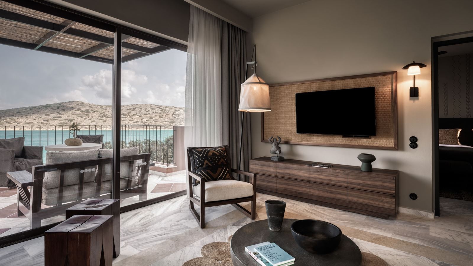 rooms-family-suite-sv-with-private-pool