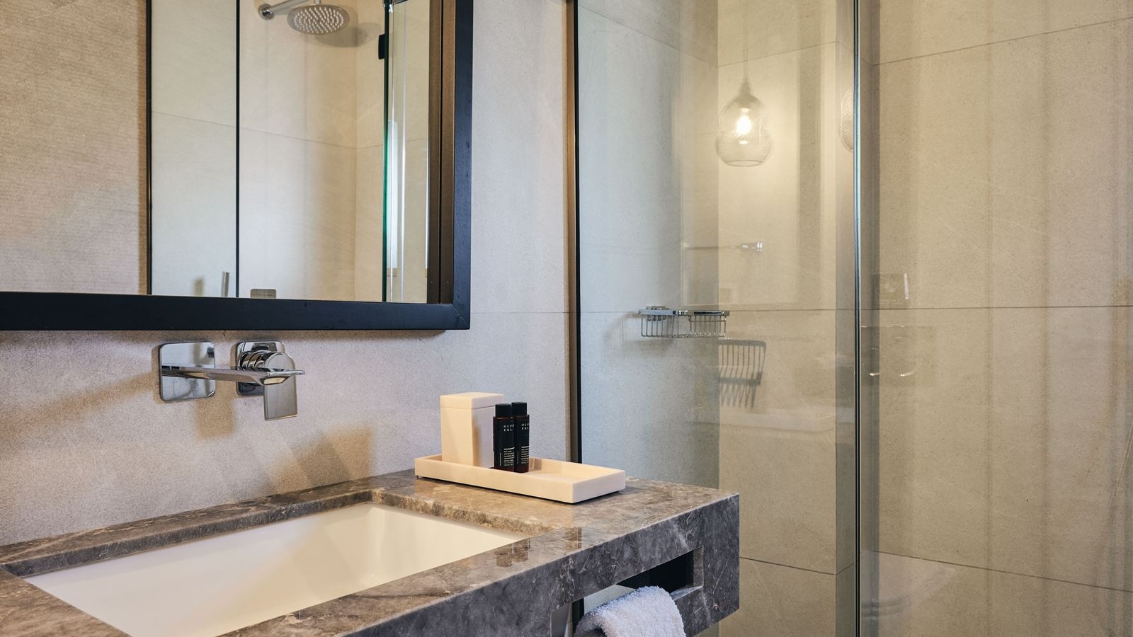 rooms-domes-private-residences-three-bedrooms-with-private-pool