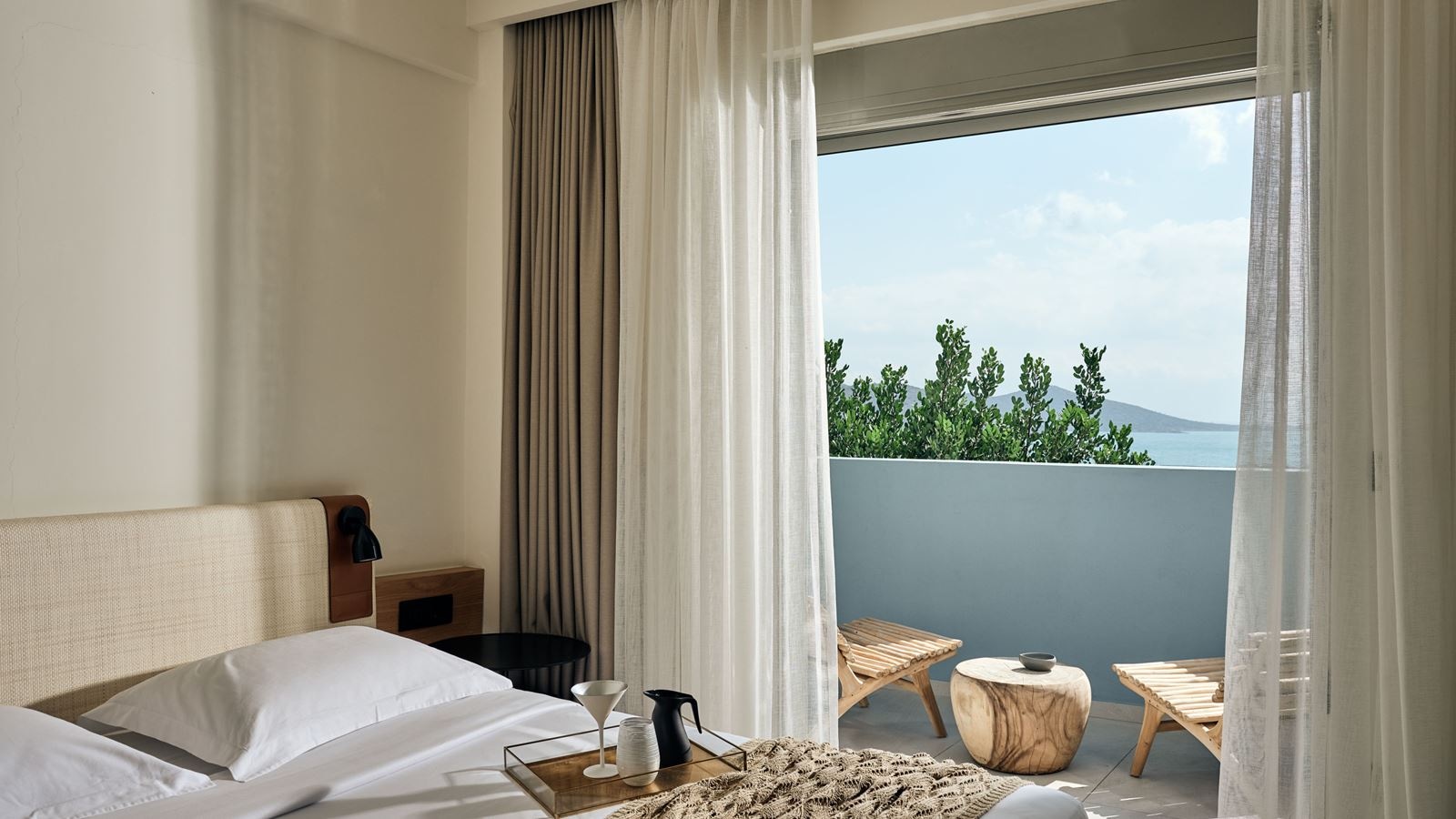 rooms-domes-private-residences-three-bedrooms-with-private-pool