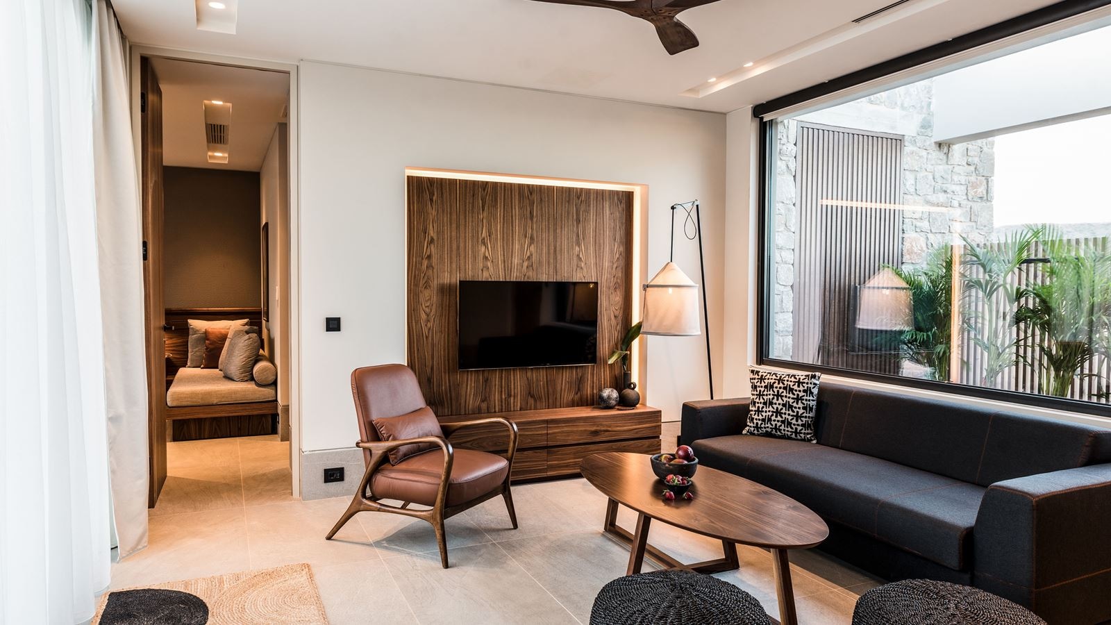 rooms-core-residence-one-bedroom-with-private-pool