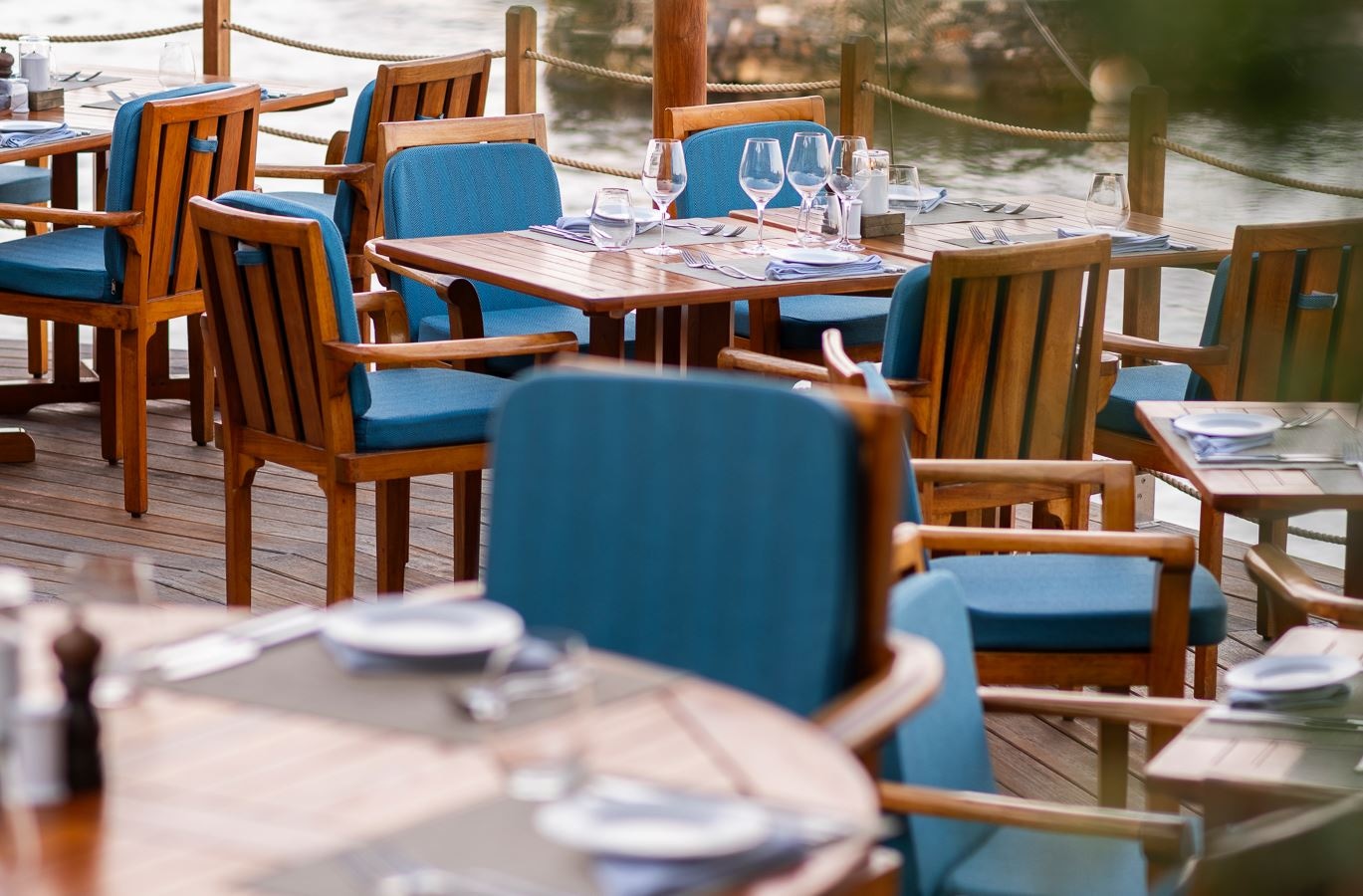 restaurants-yacht-club-restaurant