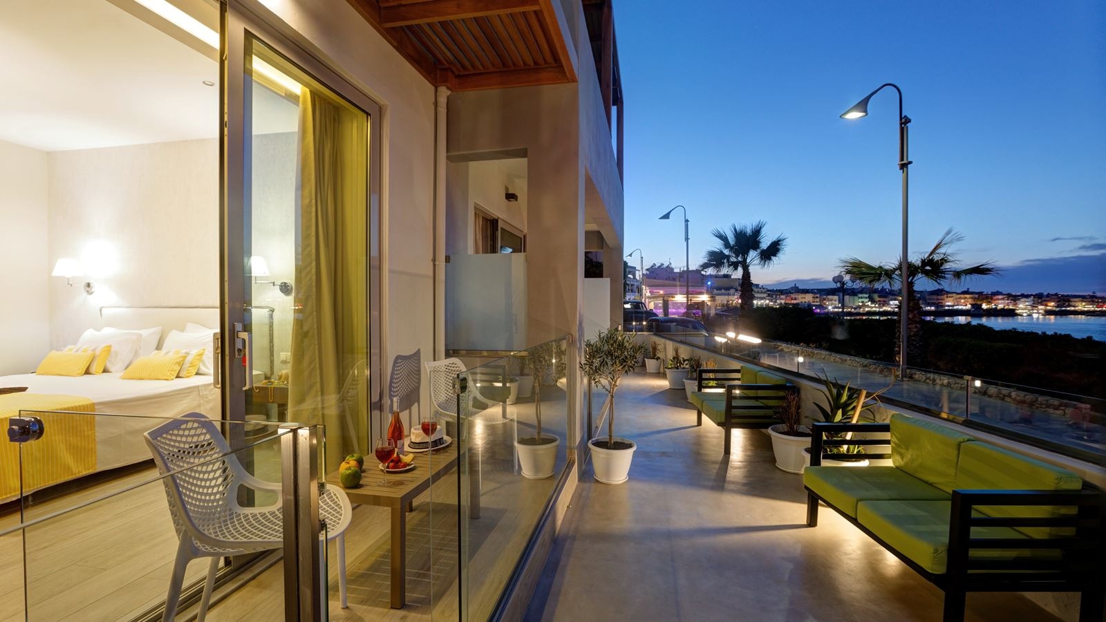 rooms-superior-room-sea-view