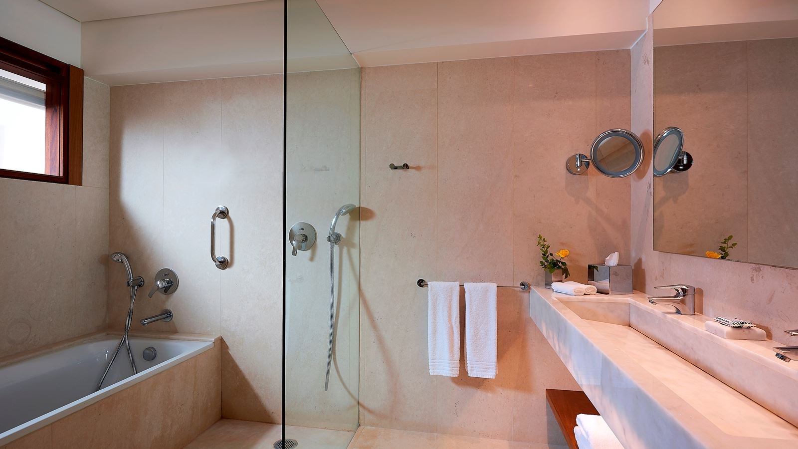 rooms-classic-junior-suite-sea-view